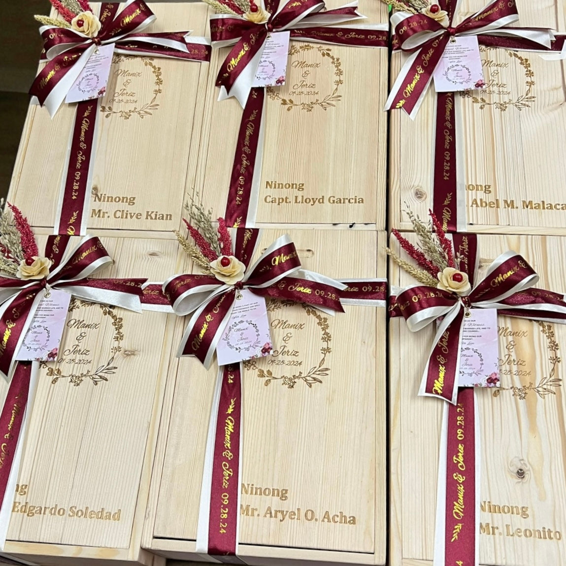 Gentleman's Gift Set with Wooden Gift Box