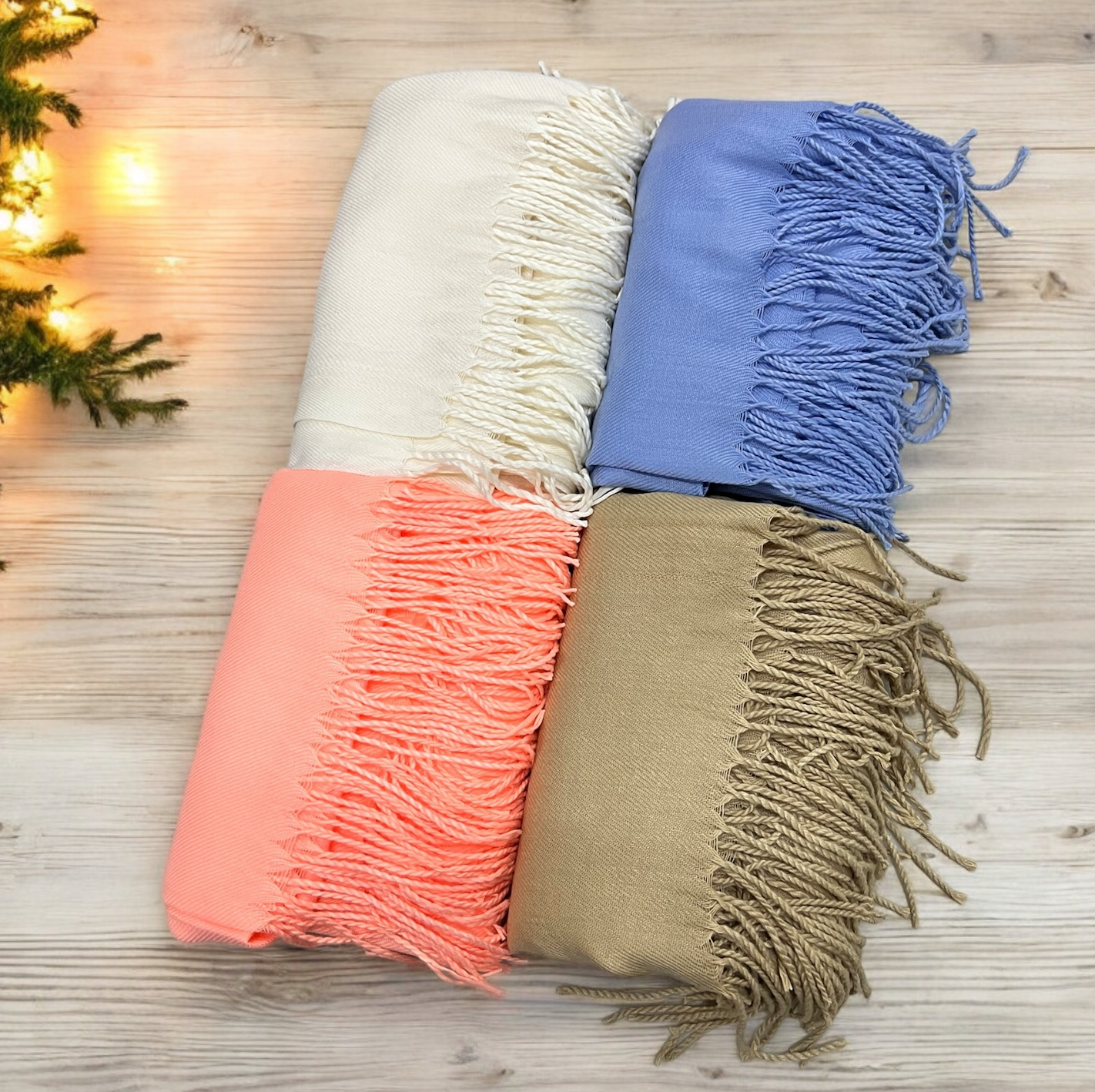 GS10 - Himalayan Lamp with Cashmere Gift Set