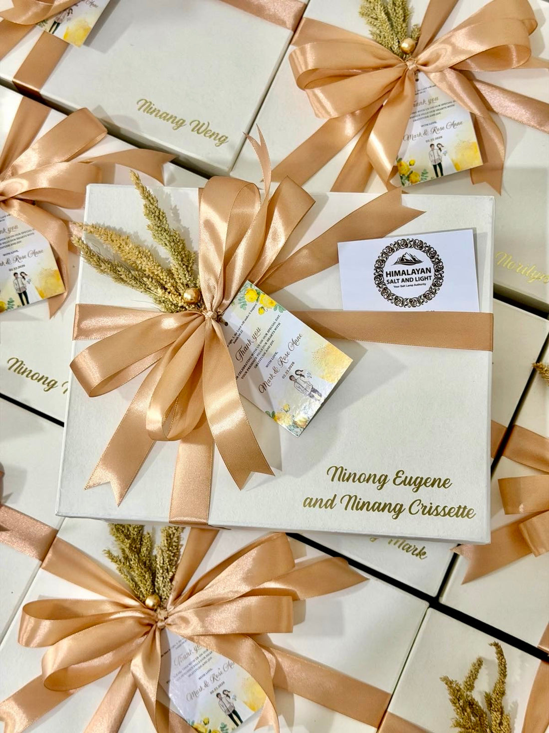 How to choose the perfect wedding souvenir Philippines 2026 Himalayan Salt and Light PH gift sets